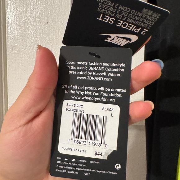 Nike boys set Sz large NWT - Picture 3 of 3